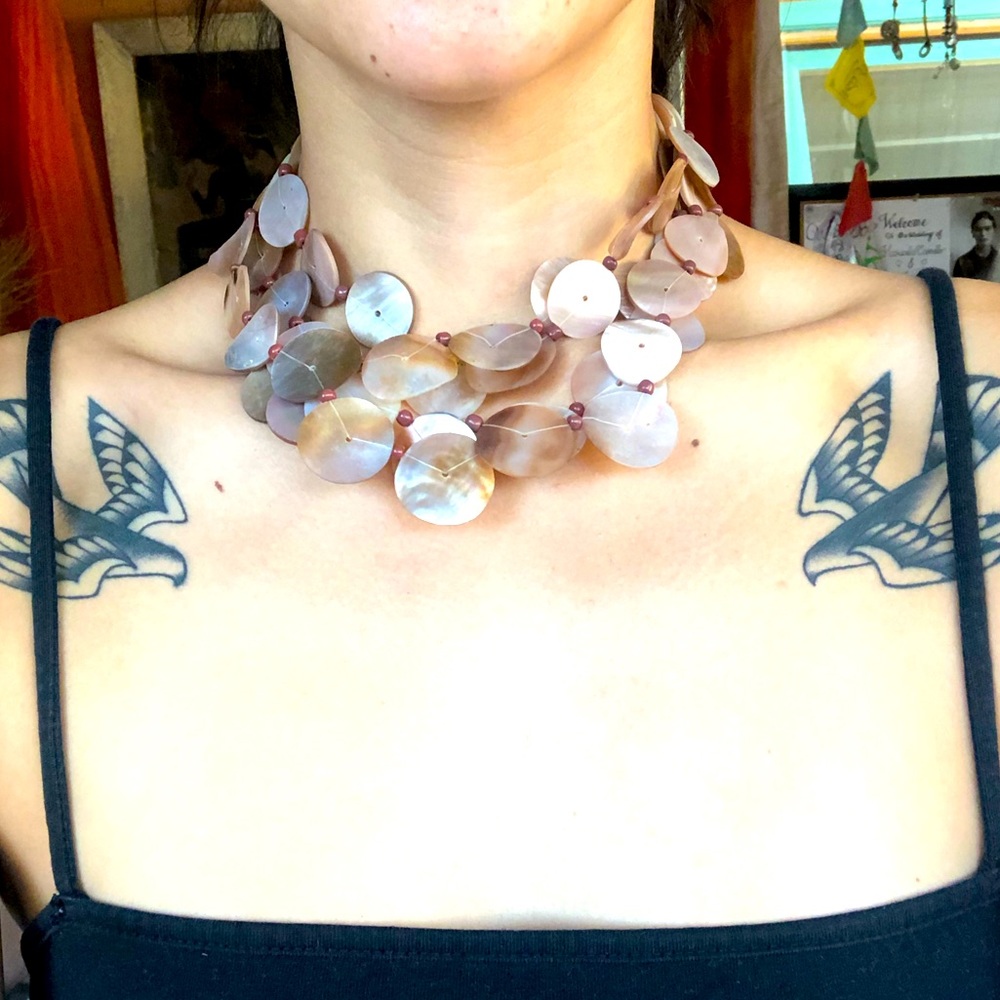 Layered Shell Choker Necklace